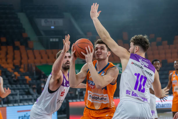 网球迷们相 网球迷们相